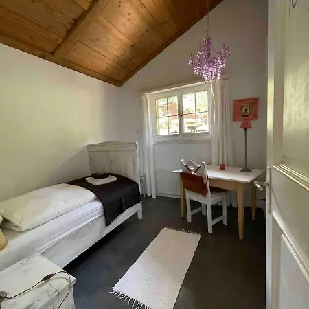 Surfers Horizon Loft With Balcony & Panoramic Views 그린델발트